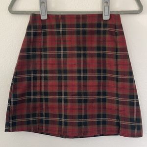 Brandy Melville JGalt  Plaid Mini Skirt